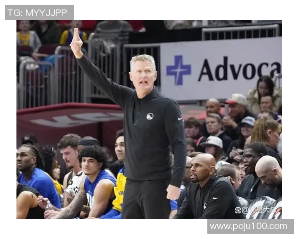 勇士与独行侠激战再续两队对决引发球迷热议与期待